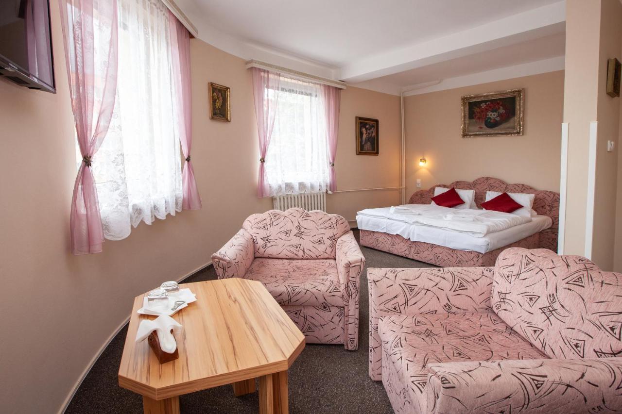 Hotel Stella Πίλζεν Εξωτερικό φωτογραφία
