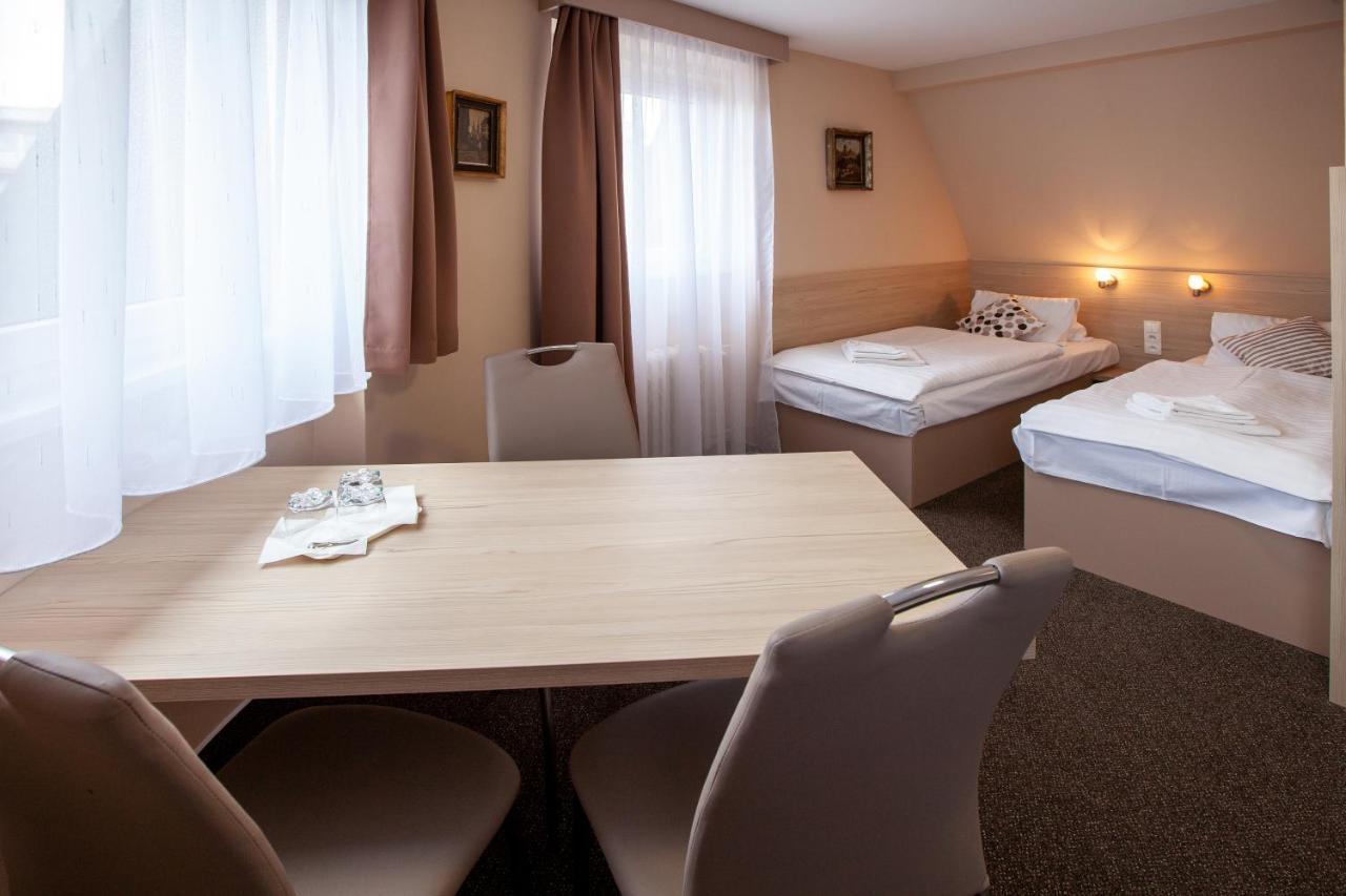 Hotel Stella Πίλζεν Εξωτερικό φωτογραφία